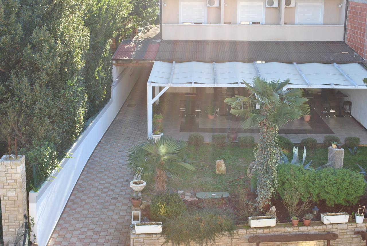 Bed and Breakfast Promenade Медулин Екстер'єр фото